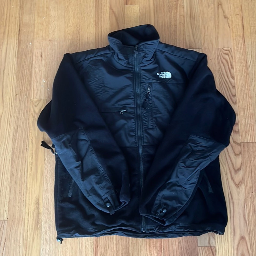 Men’s M black north face fleece jacket